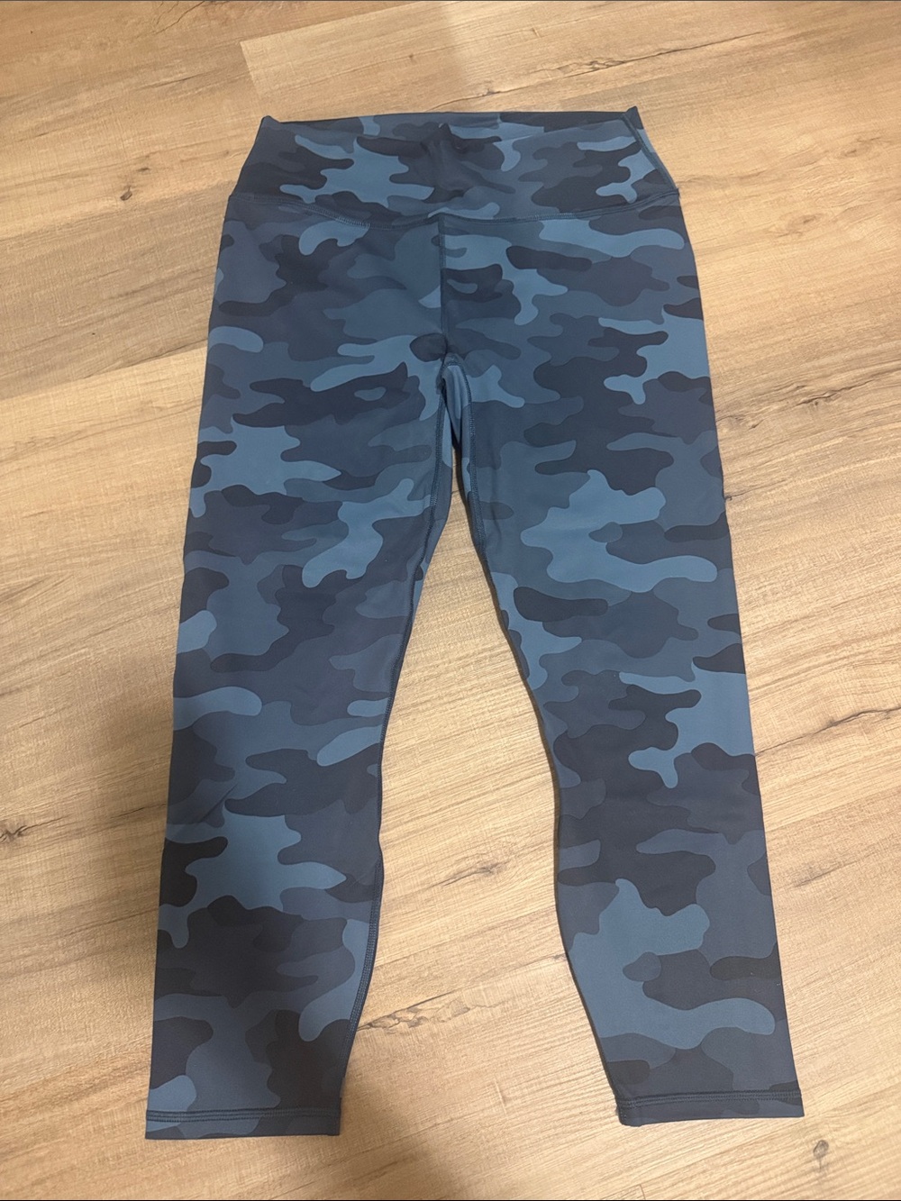 NEW Fabletics Blue Camo High Rise Define Powerhold 7/8 Leggings